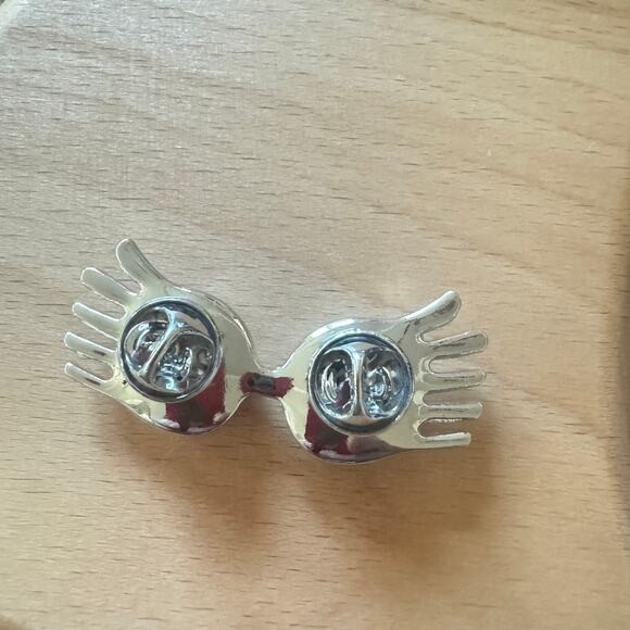 Harry Potter Magic Luna Lovegood Glasses Enamel Pins 216-1 - Picture 3 of 6